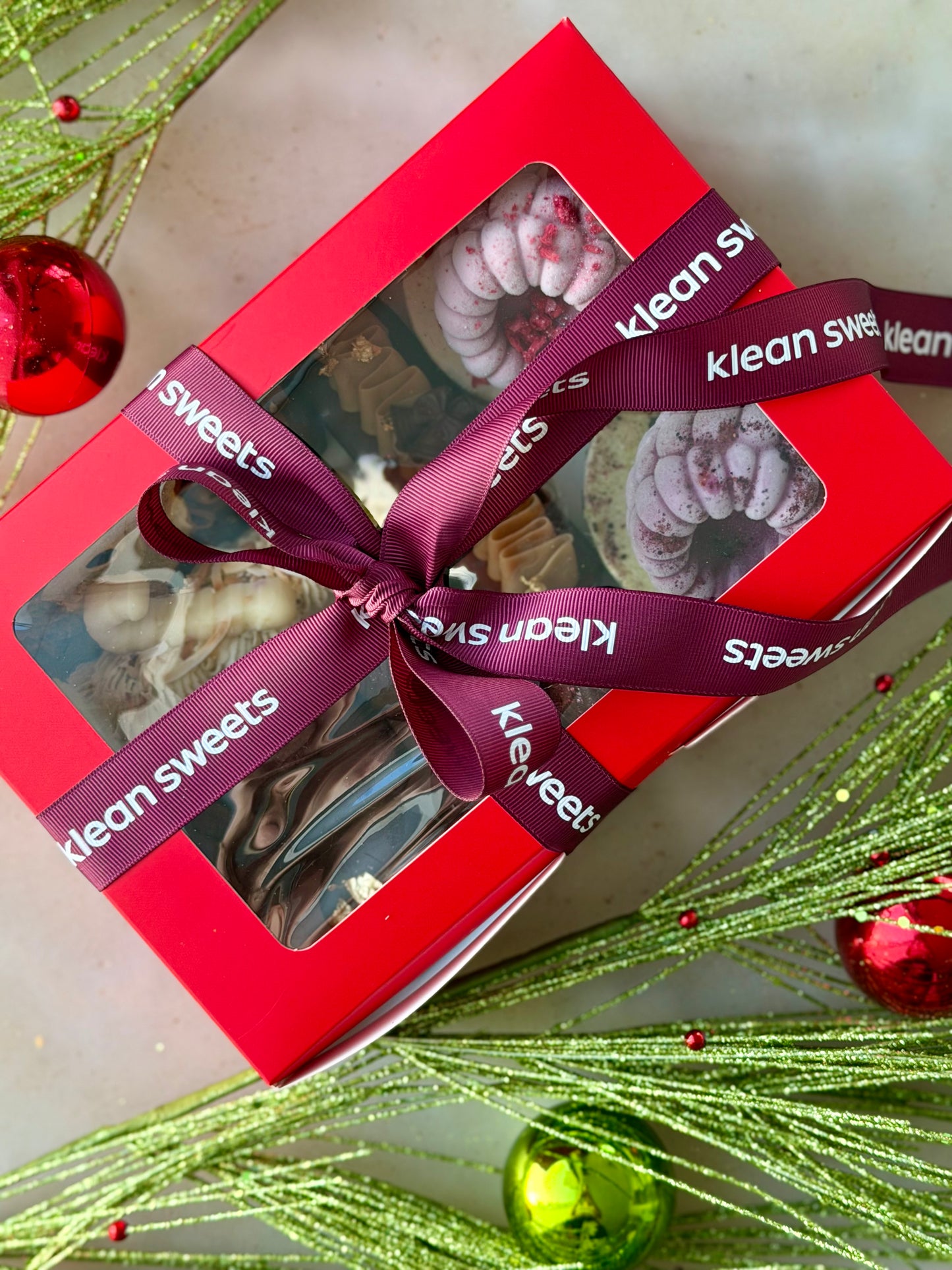 ✨ THE ULTIMATE HOLIDAY ASSORTMENT