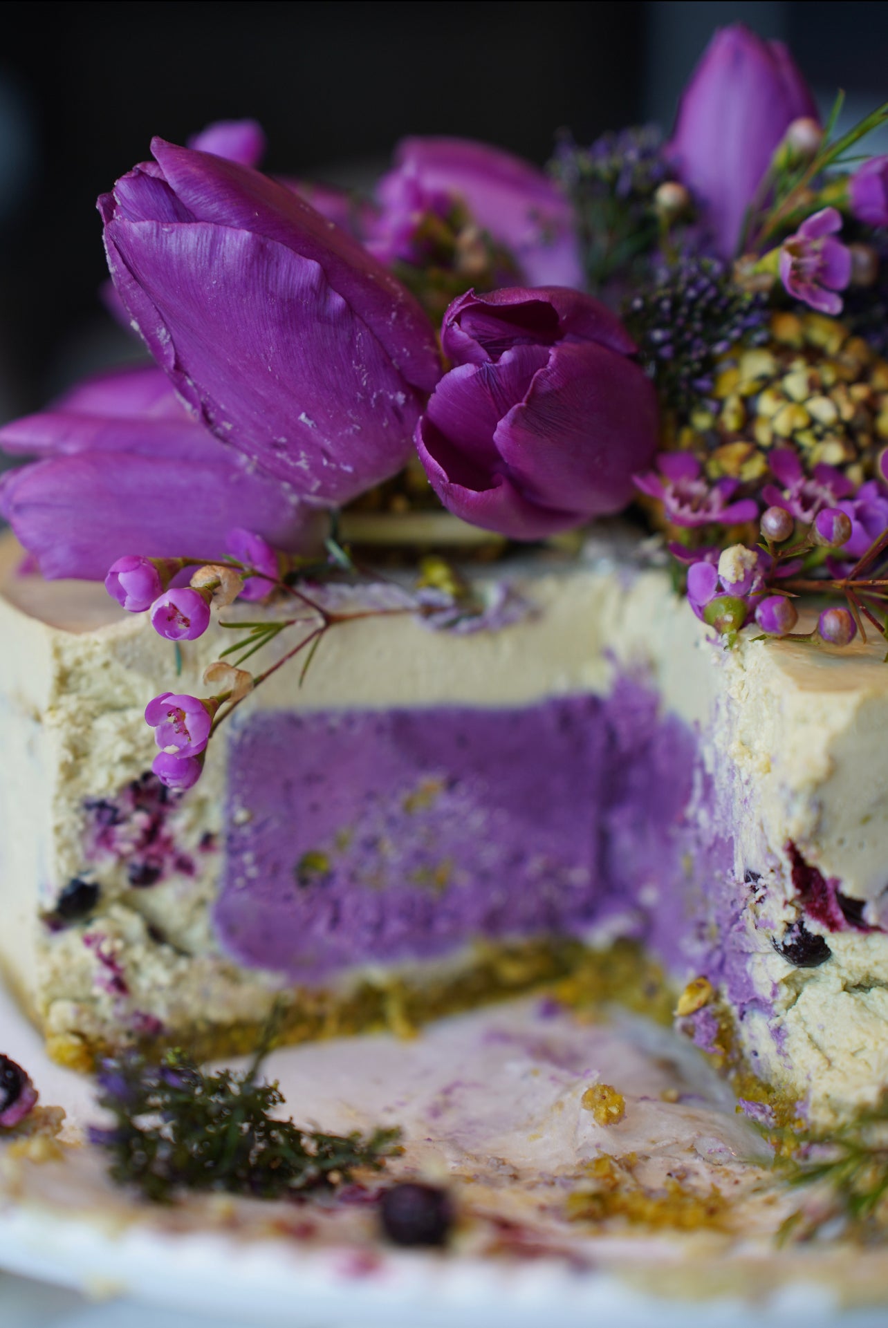 Pistachio & Black Currant Flower Power