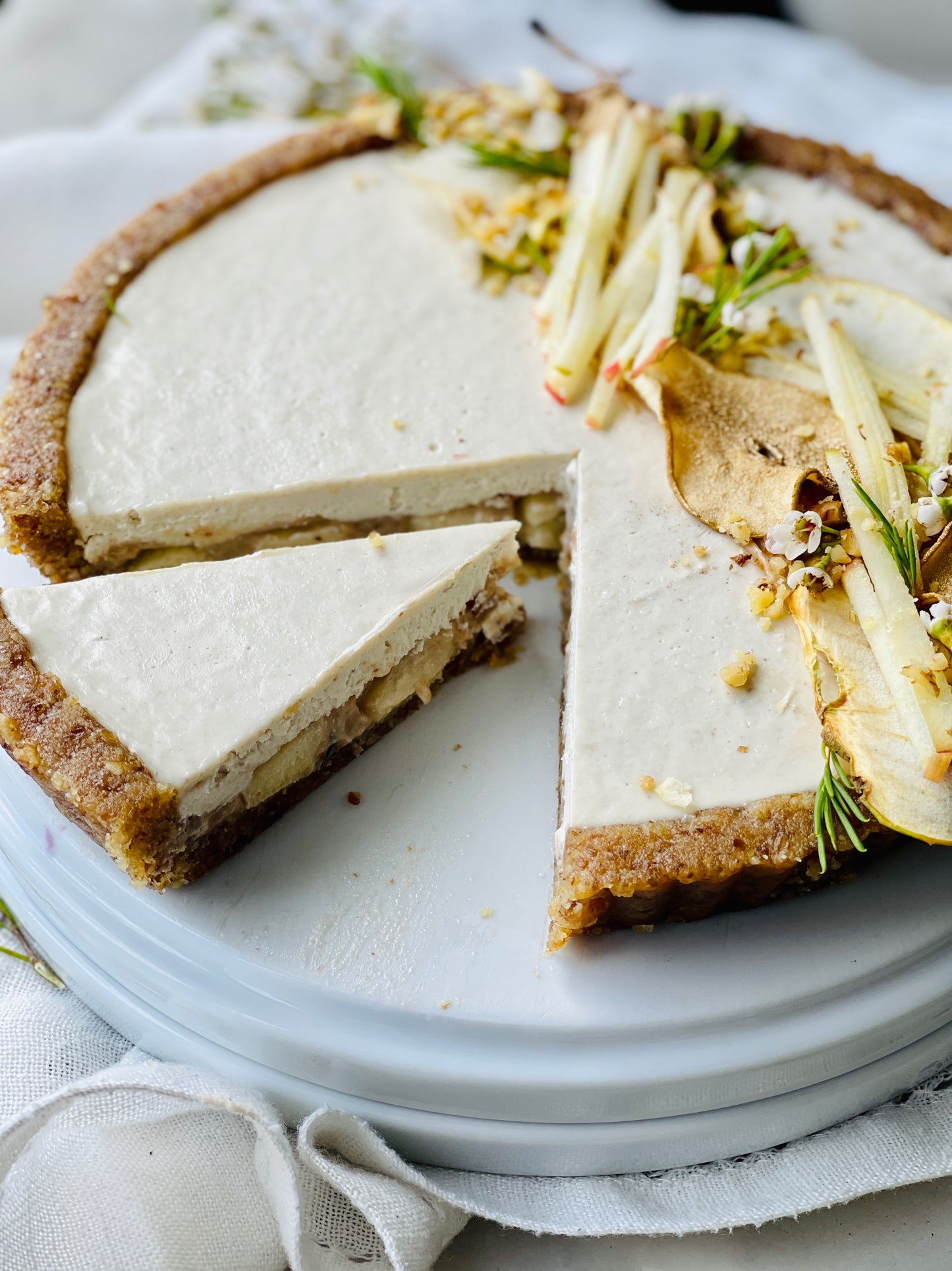 APPLE CARAMEL TART