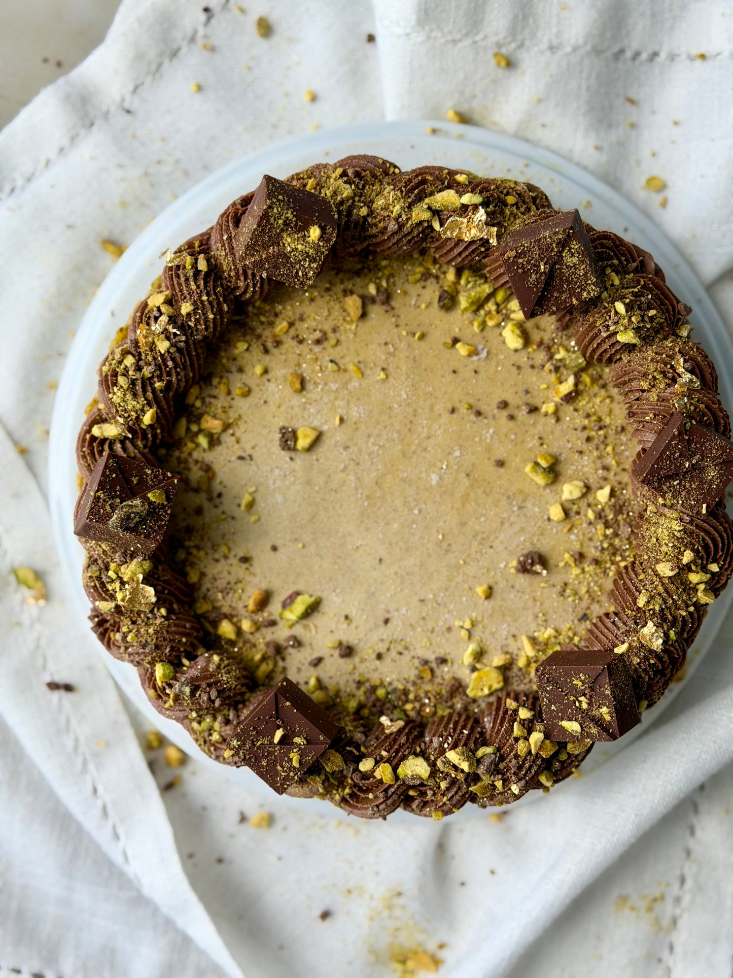 PIASTACHIO NOUGAT & CHOCOLATE