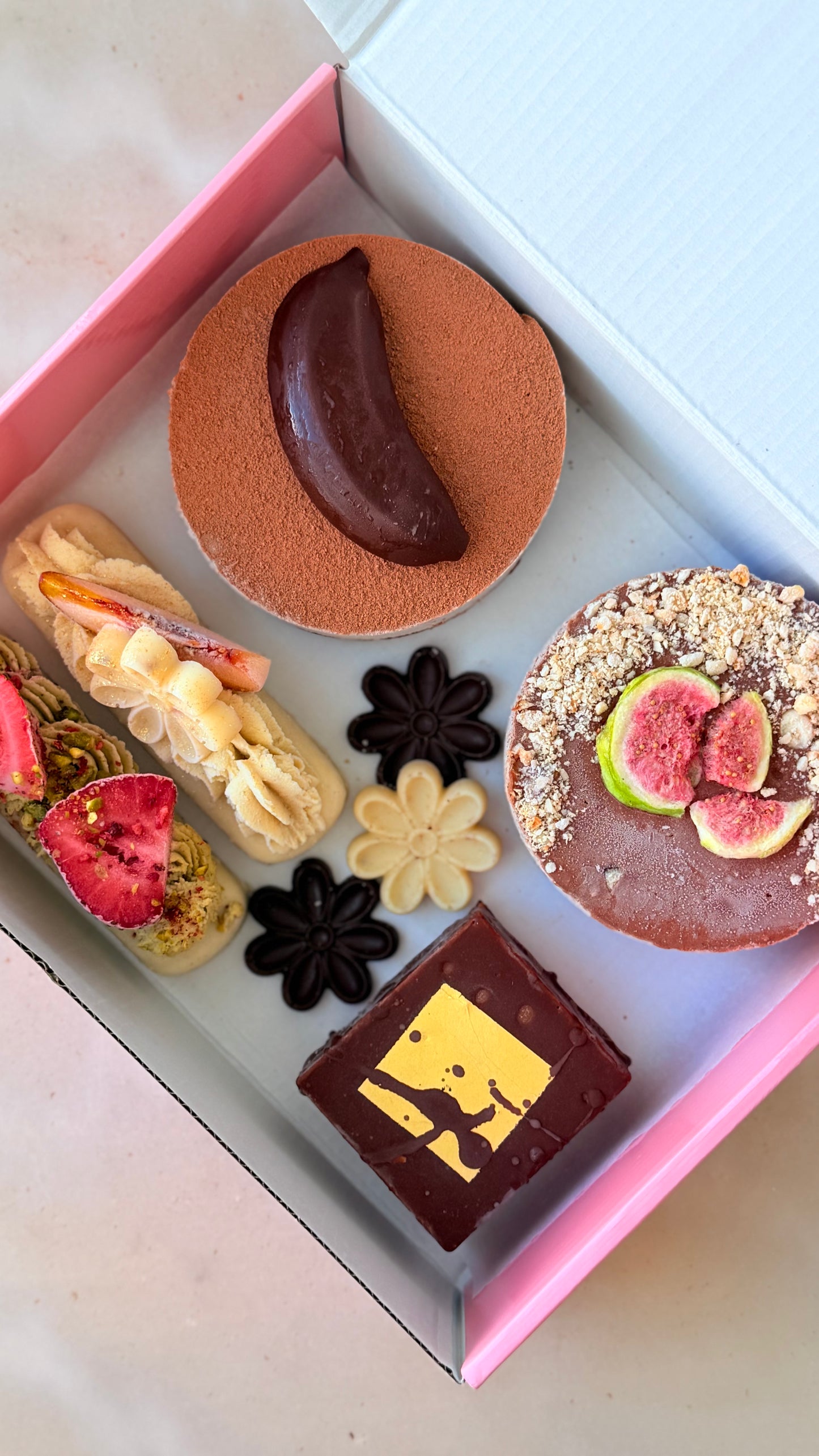 ✨ ULTIMATE CELEBRATION BOX